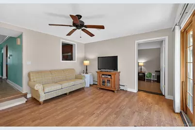 3992 William Street, Seaford, NY 11783 - Photo 10