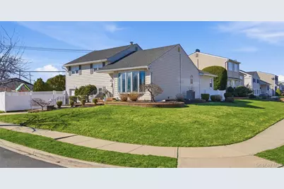 45 Amherst Drive, Massapequa, NY 11758 - Photo 2