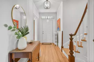 319 Melbourne Ave, Mamaroneck, NY 10543 - Photo 8