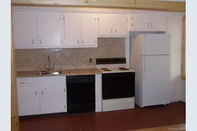 953 Ripley Lane, Oyster Bay, NY 11771 - Photo 10