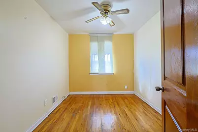 877 E 223rd Street, Bronx, NY 10466 - Photo 28