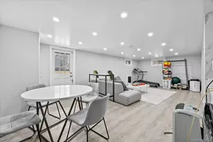 15 Cricket Ln, Great Neck, NY 11024 - Photo 34