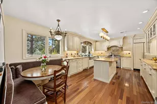 15 Cricket Ln, Great Neck, NY 11024 - Photo 12