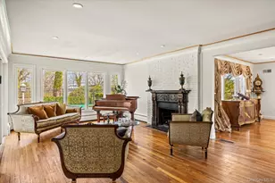 15 Cricket Ln, Great Neck, NY 11024 - Photo 10