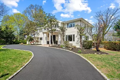 15 Cricket Lane, Great Neck, NY 11024 - Photo 1
