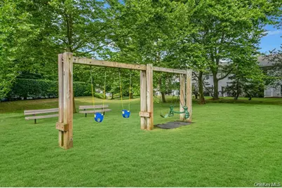 1404 Sara Circle, Port Jefferson Station, NY 11776 - Photo 18