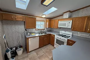 217 Brittany Terrace, Rock Tavern, NY 12575 - Photo 6