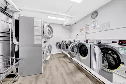 7 Greenridge Avenue #B8, White Plains, NY 10601 - Photo 20