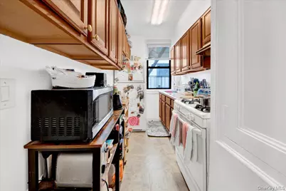 7 Greenridge Avenue #B8, White Plains, NY 10601 - Photo 14