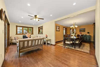 378 Beverly Road, Douglaston, NY 11363 - Photo 12