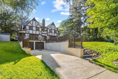 378 Beverly Road, Douglaston, NY 11363 - Photo 2