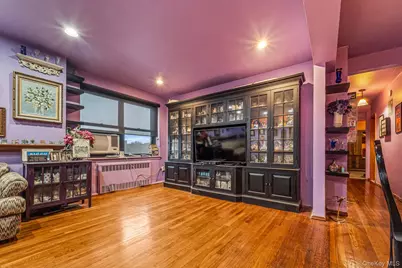 141-10 28 Ave #6B, Flushing, NY 11354 - Photo 2