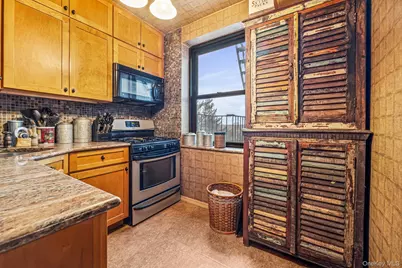 141-10 28 Ave #6B, Flushing, NY 11354 - Photo 14