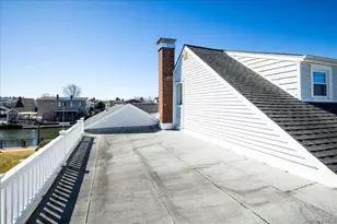 34 Jackson Pl, Massapequa, NY 11758 - Photo 16