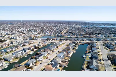 34 Jackson Place, Massapequa, NY 11758 - Photo 26