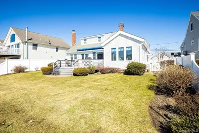 34 Jackson Place, Massapequa, NY 11758 - Photo 20