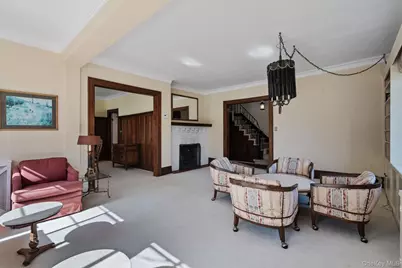 29 Summit Avenue, Lynbrook, NY 11563 - Photo 6