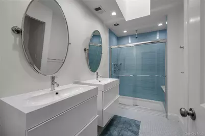 51 Foxwood Drive #51, Jericho, NY 11753 - Photo 16