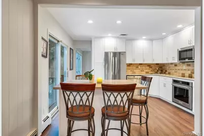 19 Spyglass Lane, East Setauket, NY 11733 - Photo 14