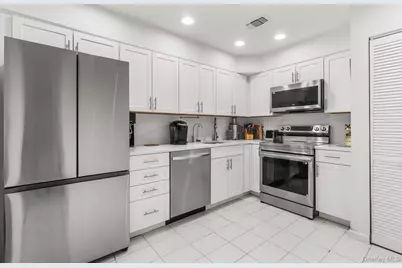 230 Aspen Court, Wantagh, NY 11793 - Photo 6