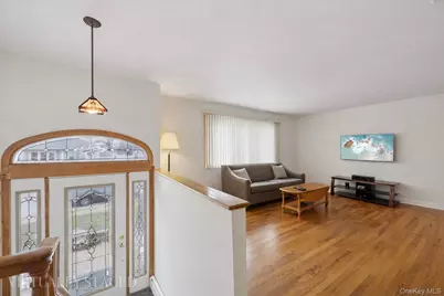 108 Lee Avenue, Babylon, NY 11702 - Photo 4