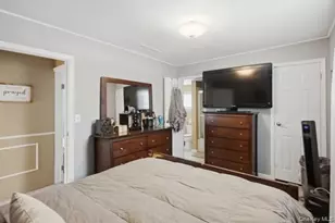 147 Dupont Ave, Newburgh, NY 12550 - Photo 8