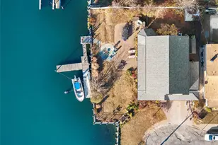 4 Quebec Rd, Island Park, NY 11558 - Photo 24