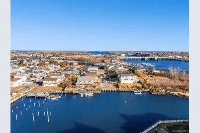 4 Quebec Road, Island Park, NY 11558 - Photo 20