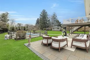 12 Greenwood Ln, Valhalla, NY 10595 - Photo 32