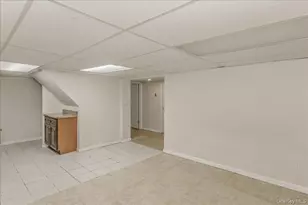 505 N 1st St, New Hyde Park, NY 11040 - Photo 18