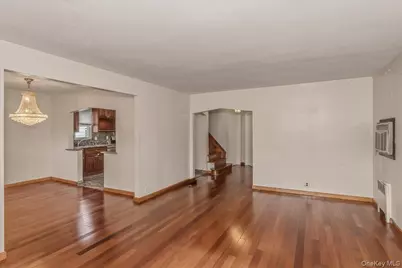 505 N 1st Street, New Hyde Park, NY 11040 - Photo 4