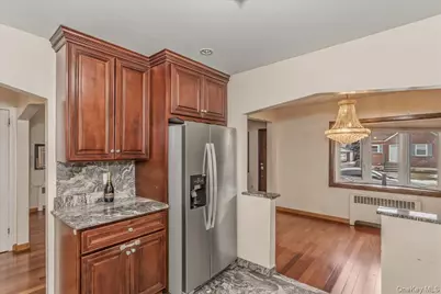 505 N 1st Street, New Hyde Park, NY 11040 - Photo 8