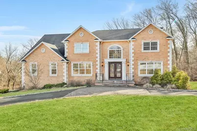 34 Renfrew Road, New City, NY 10956 - Photo 2