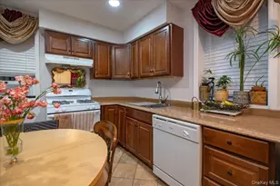 28 E Catherine St, Nyack, NY 10960 - Photo 30