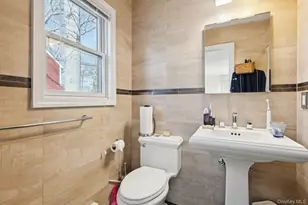 6 St George Rd, Great Neck, NY 11021 - Photo 16