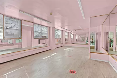 15611 Aguilar Avenue #1020, Flushing, NY 11367 - Photo 2