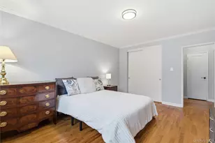 22 Nathan Hale Dr, Huntington, NY 11743 - Photo 10