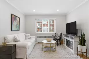 22 Nathan Hale Dr, Huntington, NY 11743 - Photo 4