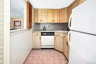 21 Douglas Cir, Rye, NY 10580 - Photo 20