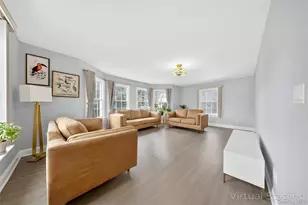 14 MacKay Way, Roslyn, NY 11576 - Photo 4