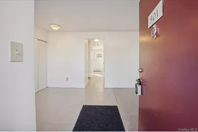 501 Maplewood Gardens, Nanuet, NY 10954 - Photo 1