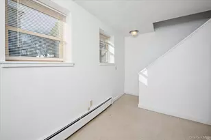 501 Maplewood Gardens, Nanuet, NY 10954 - Photo 8