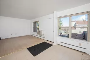 501 Maplewood Gardens, Nanuet, NY 10954 - Photo 2