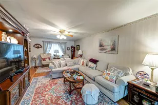 12 Blue Point Rd E, Holtsville, NY 11742 - Photo 8