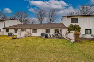 12 Blue Point Rd E, Holtsville, NY 11742 - Photo 4