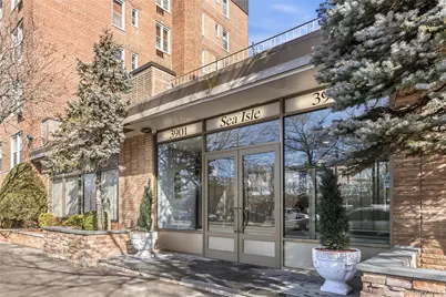 3901 Nostrand Ave Apt 4B #4B, Brooklyn, NY 11235 - Photo 2