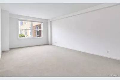 240 Garth Road #2G2, Scarsdale, NY 10583 - Photo 14