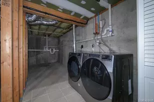 47 Stevens Pl, Coram, NY 11727 - Photo 10