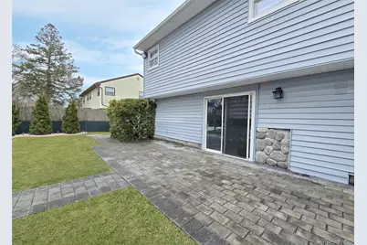 45 Mallard Avenue, Selden, NY 11784 - Photo 22