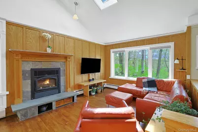 136 Furnace Woods Road, Cortlandt Manor, NY 10567 - Photo 4